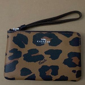 Coach Leopard Small Zip Wristlet